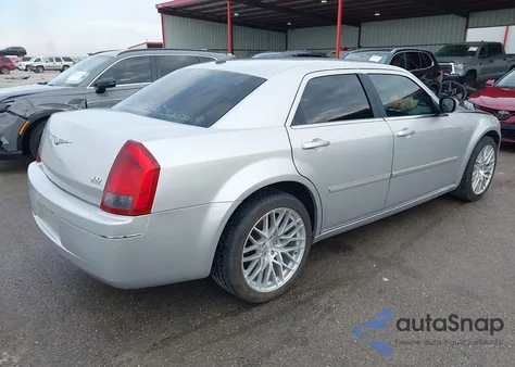 2007 Chrysler 300 Touring z USA, uszkodzony, nr VIN 2C3KA53G47H752676